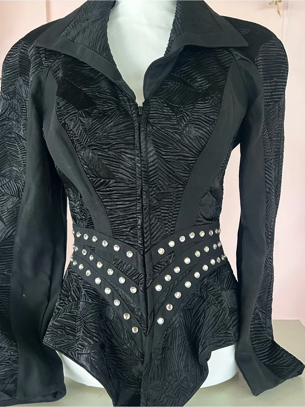 Stunning Y2K bling Caché Textured Zip-Front Jacket with Studded Waist - Picture 8 of 8